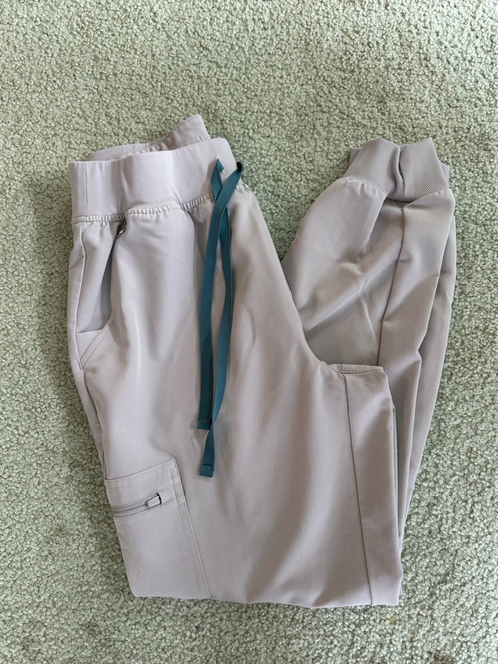FIGS SLATE Zamora Jogger Pants with Teal Drawstring- SIZE MEDIUM